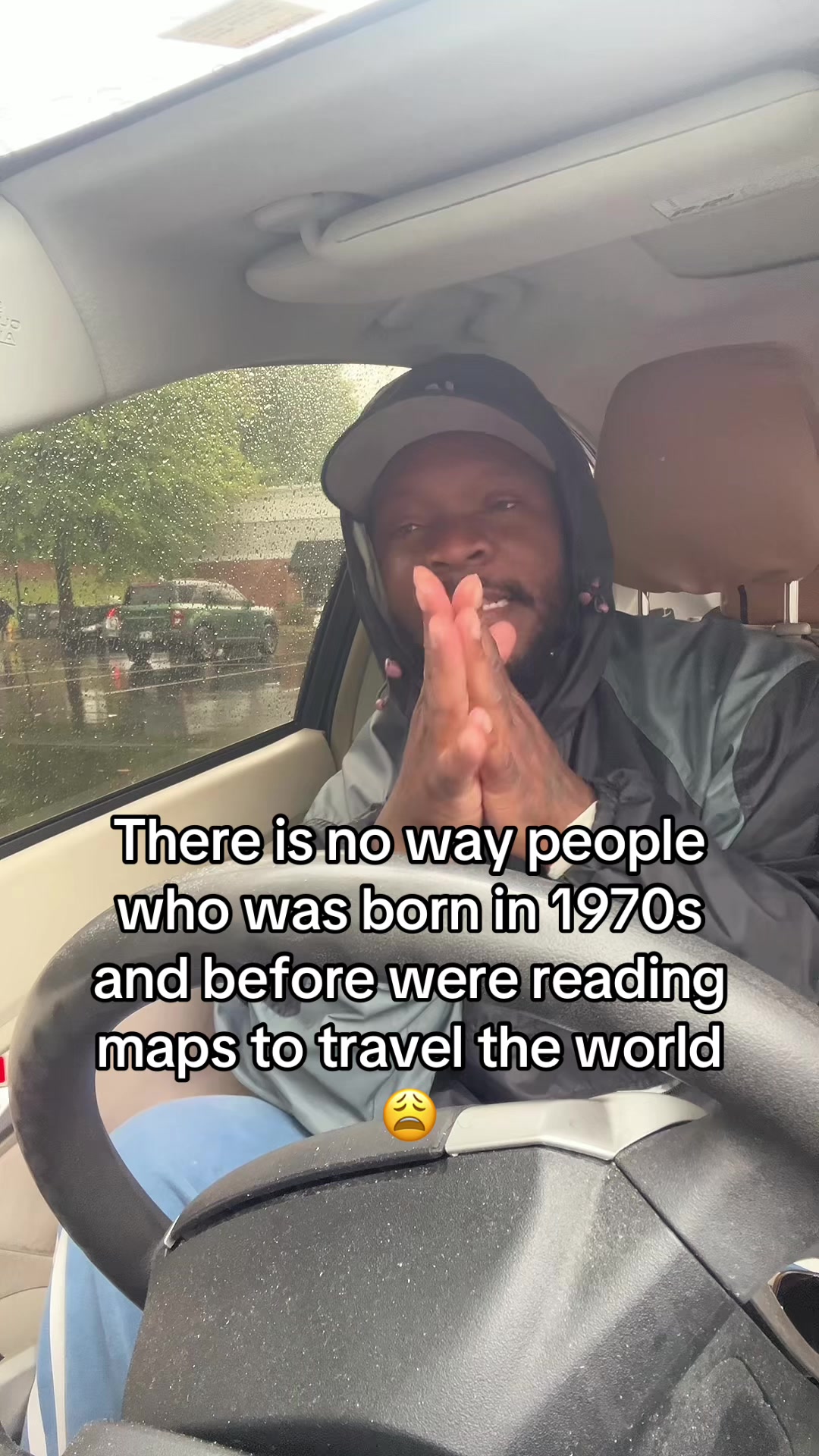 @trippinwithtrav