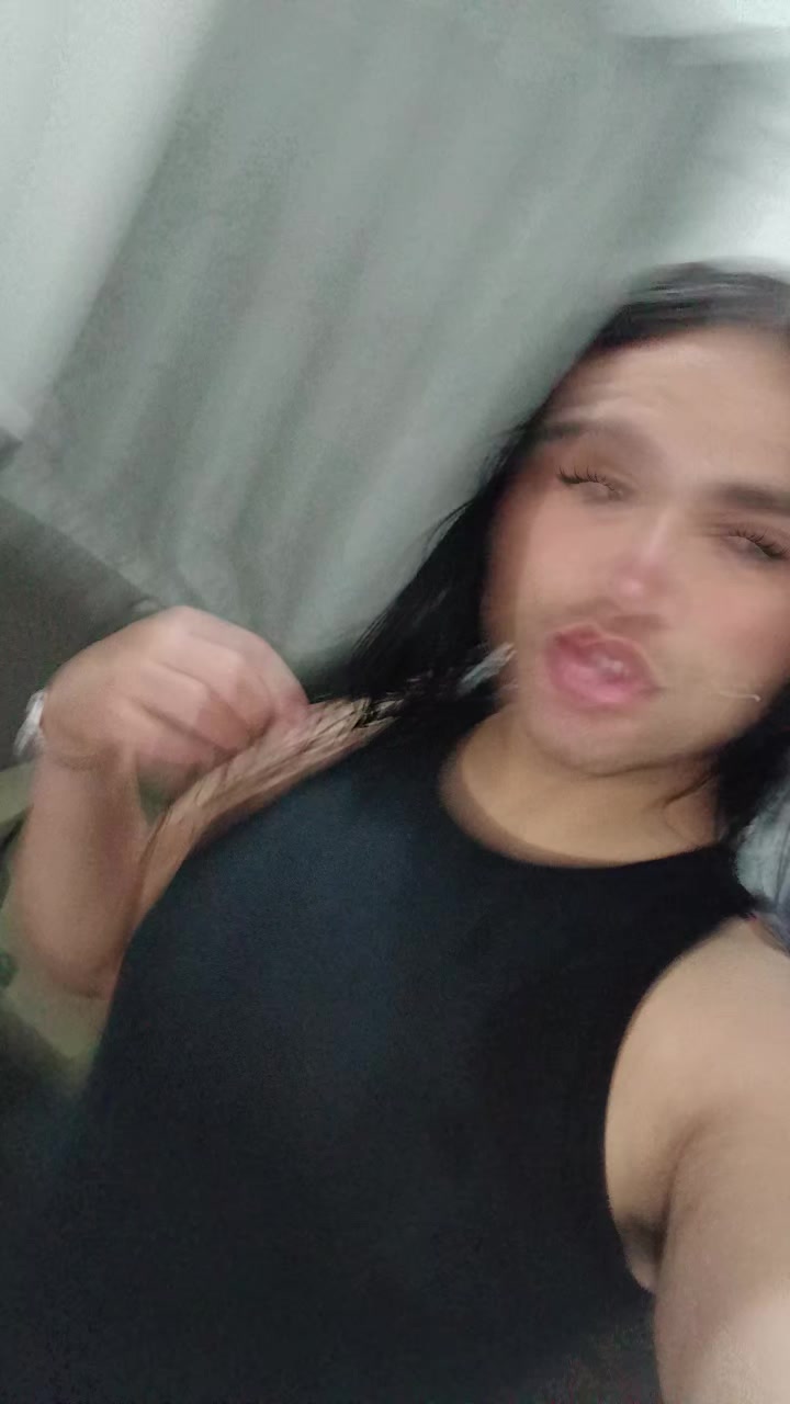 @Eahbitch