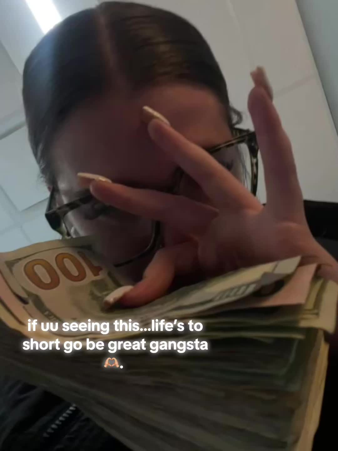 @👻.