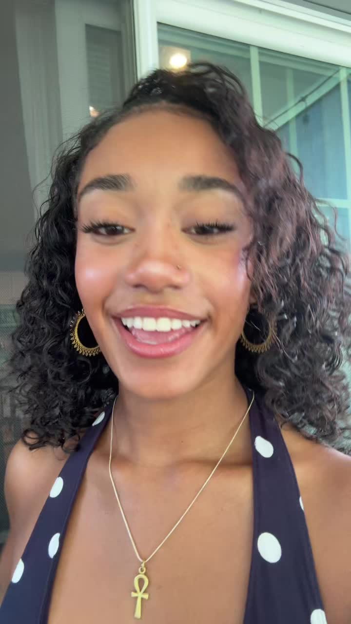 @Mani👅