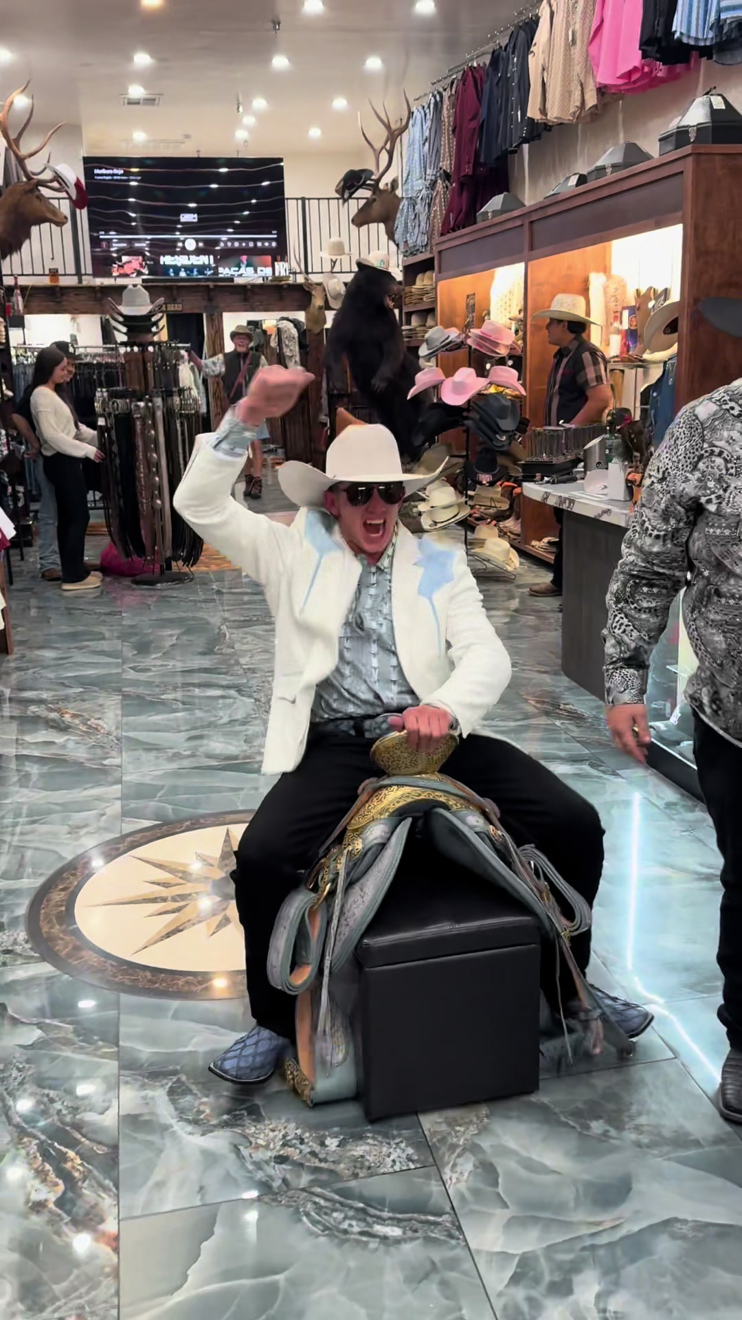 @Salinas Charreria