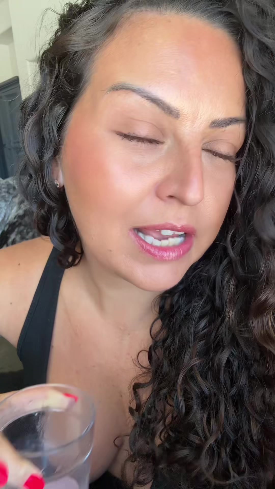 @Adriana