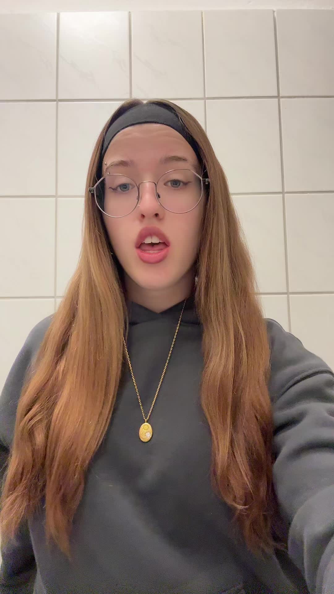 @ette⁷