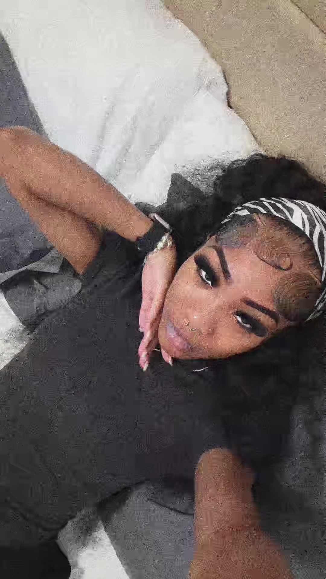 @Aunyste🎀🫧 (hon&bull;es&bull;ty)