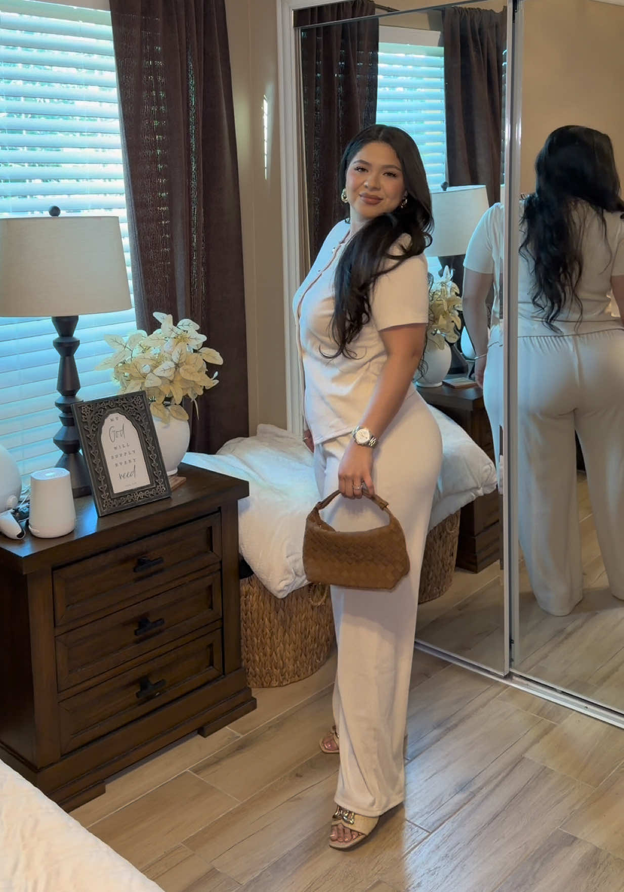 @estheralaniz