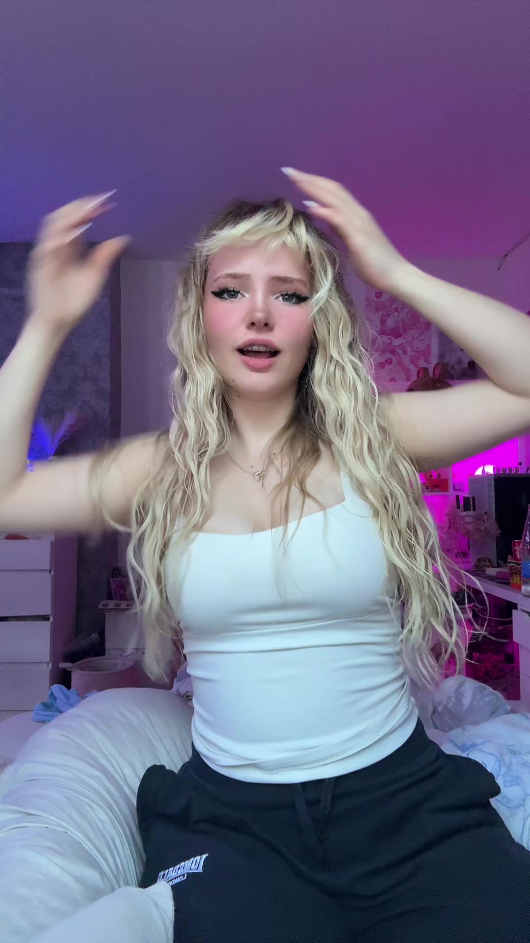@Layla🐦🔥