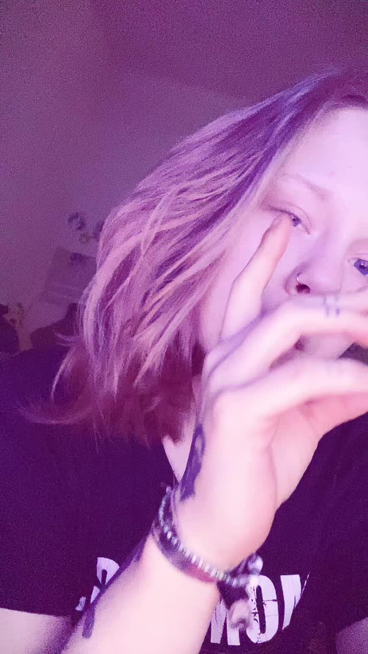 @𝓷𝓮𝓼𝓼𝓼𝓪 :);