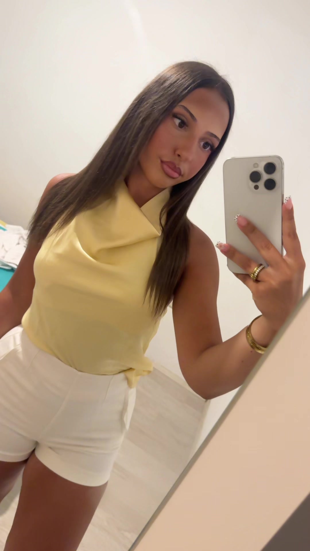 @𝐥𝐚𝐧𝐚