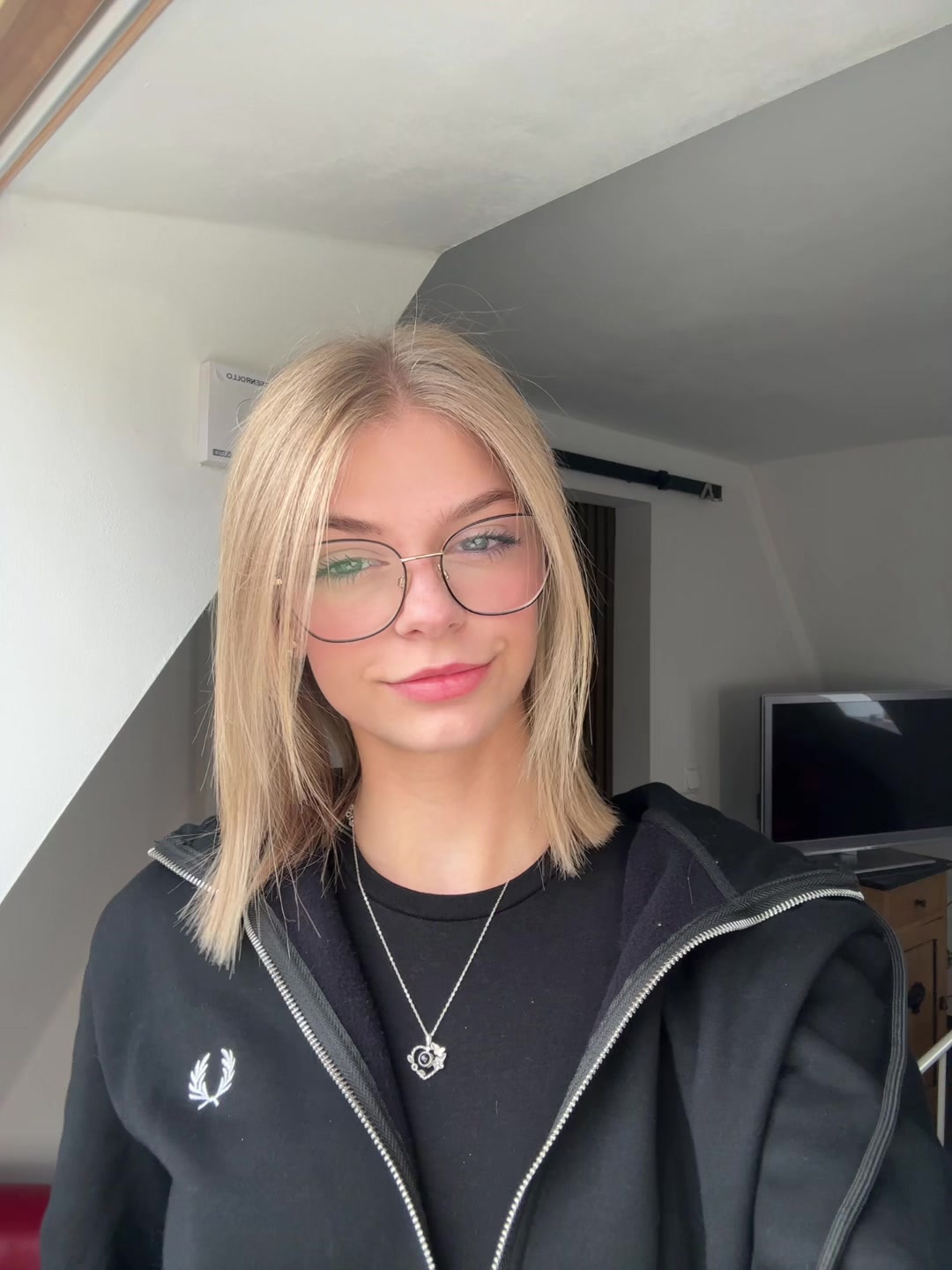 @Freyja🔪🌶️