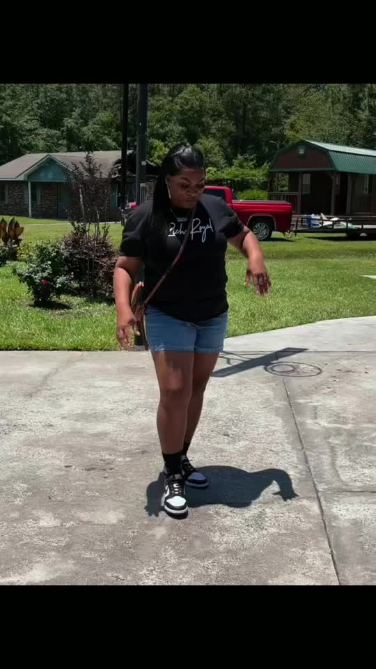 @Honeynita_79