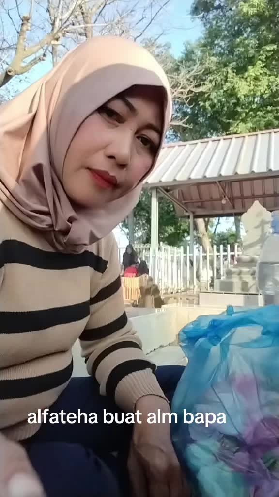 @Yuni74