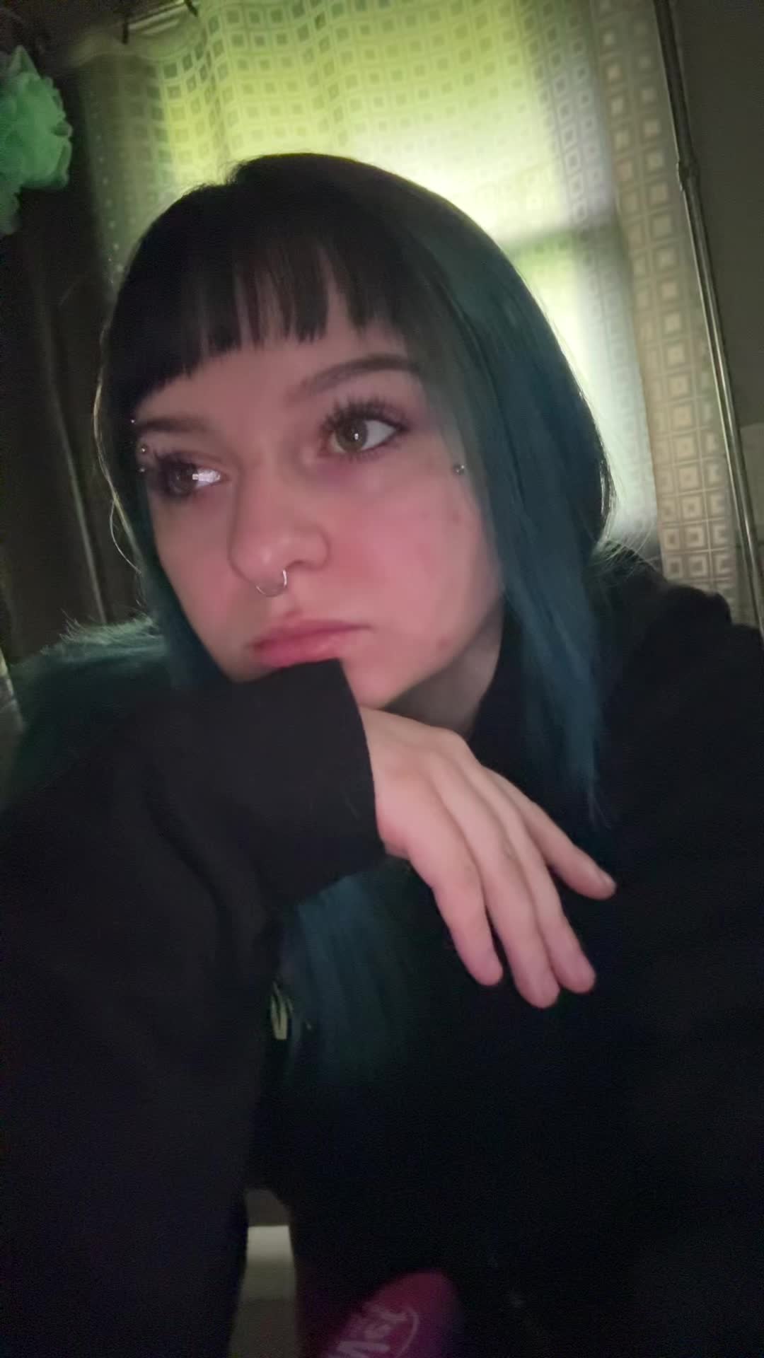 @alayzsaa