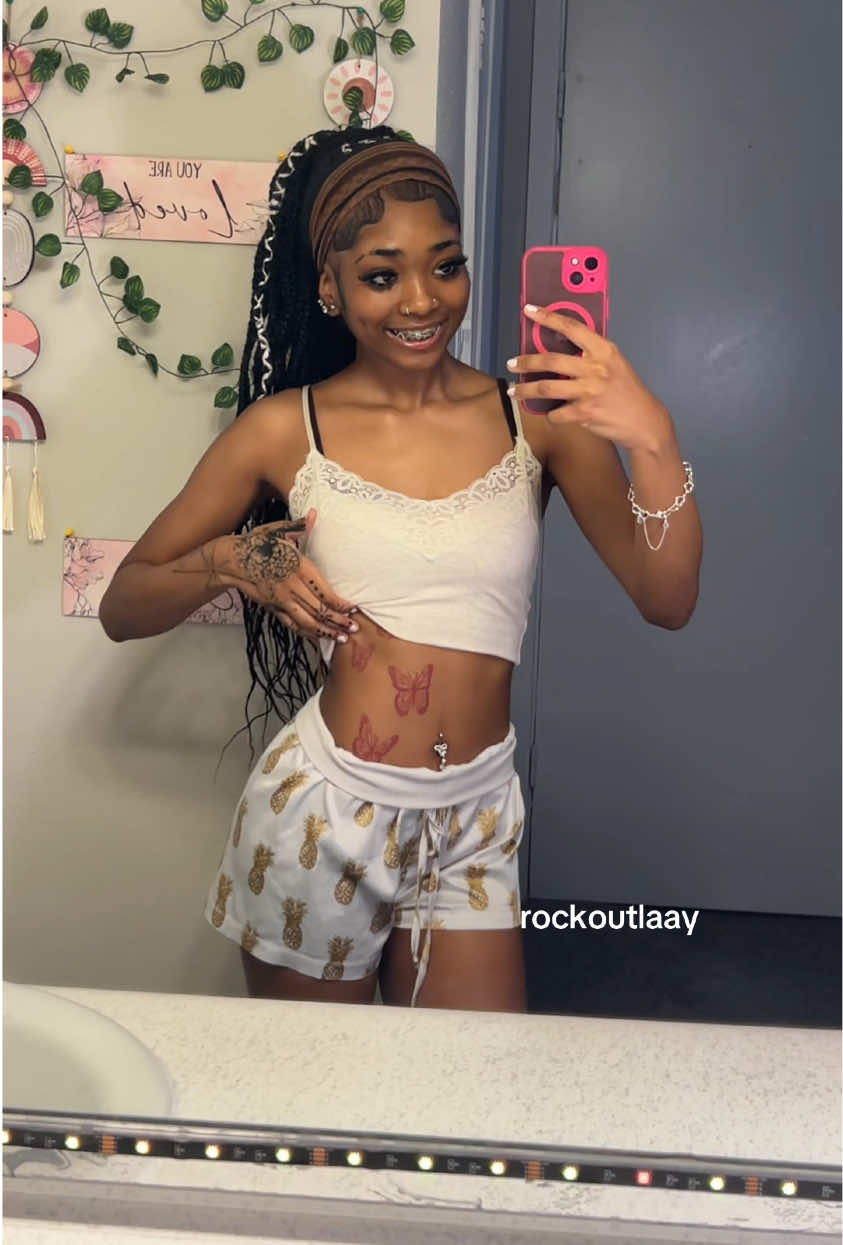 @rockoutlaay