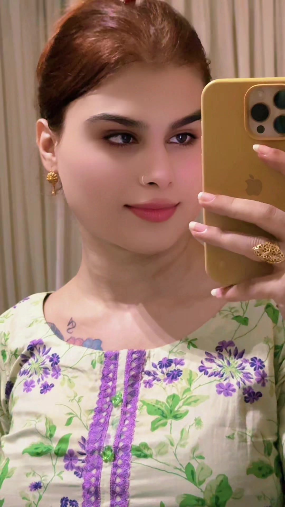 @MAHI 👑