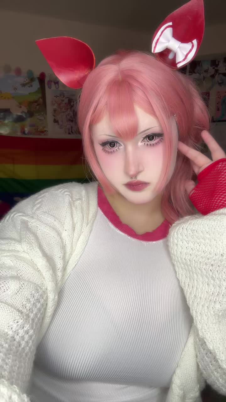 @\( &acute; ▽ ` )/ ☆彡