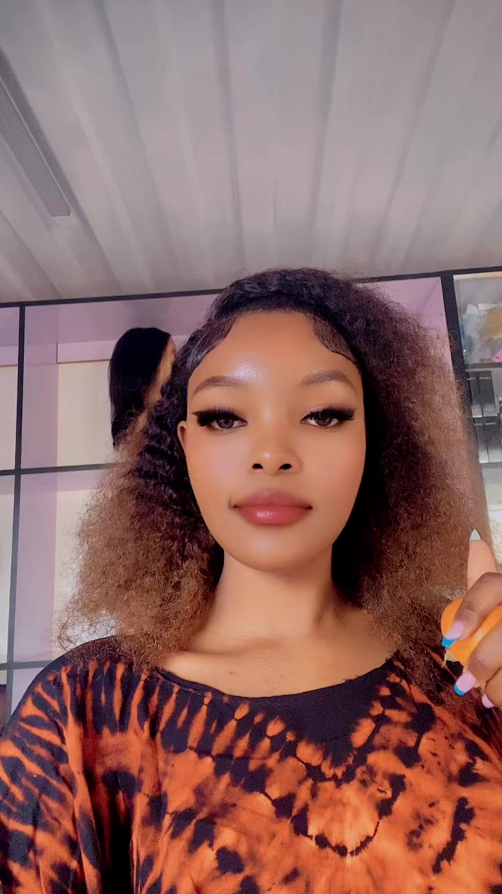 @e.m.i.l.y.wanjiru