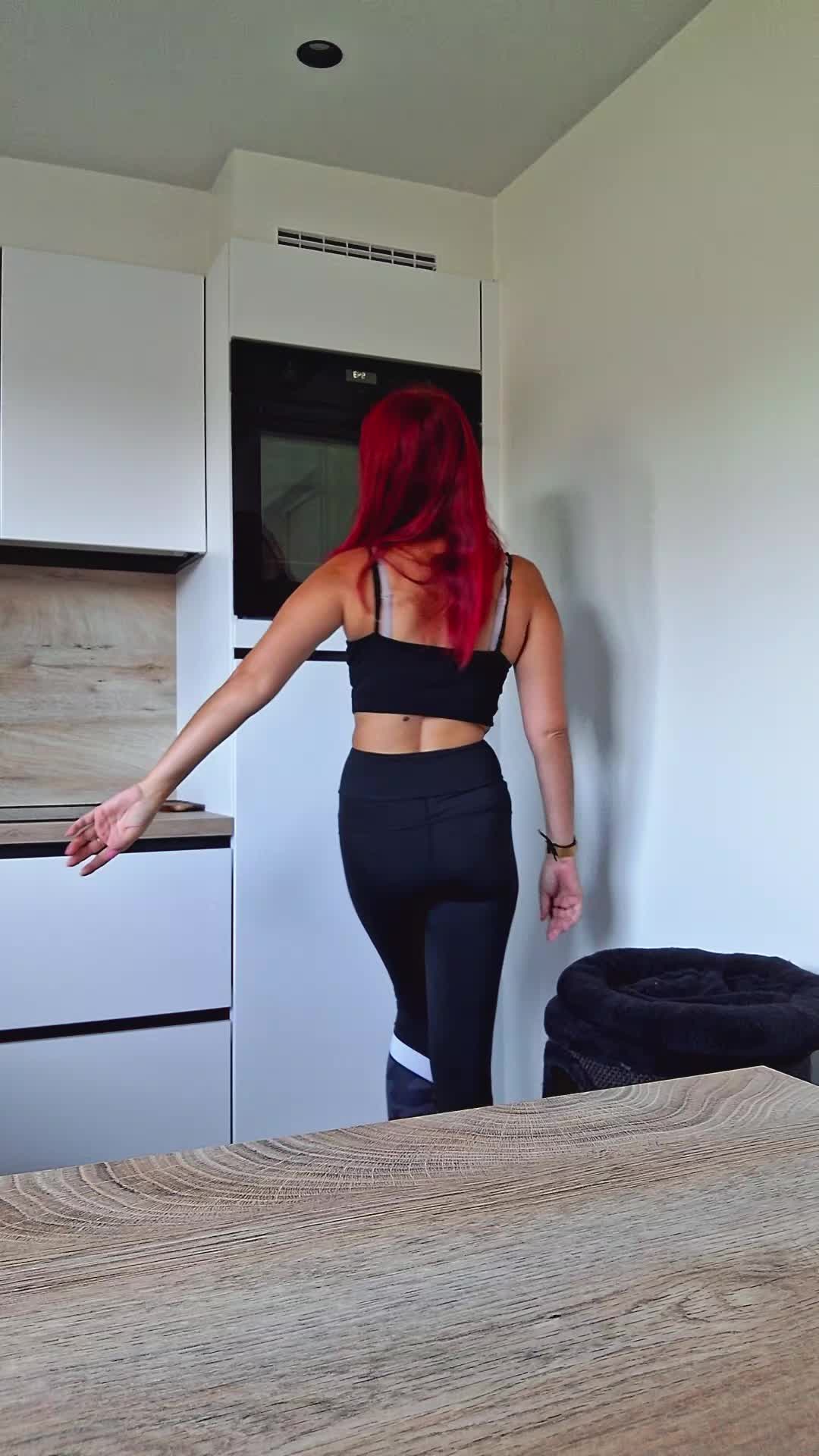 @Ladyk_in_red❤️