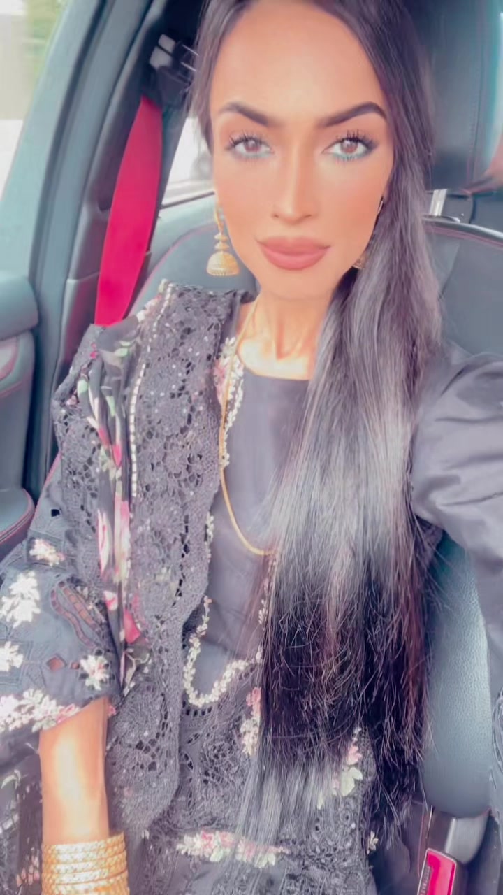 @Sana Khan