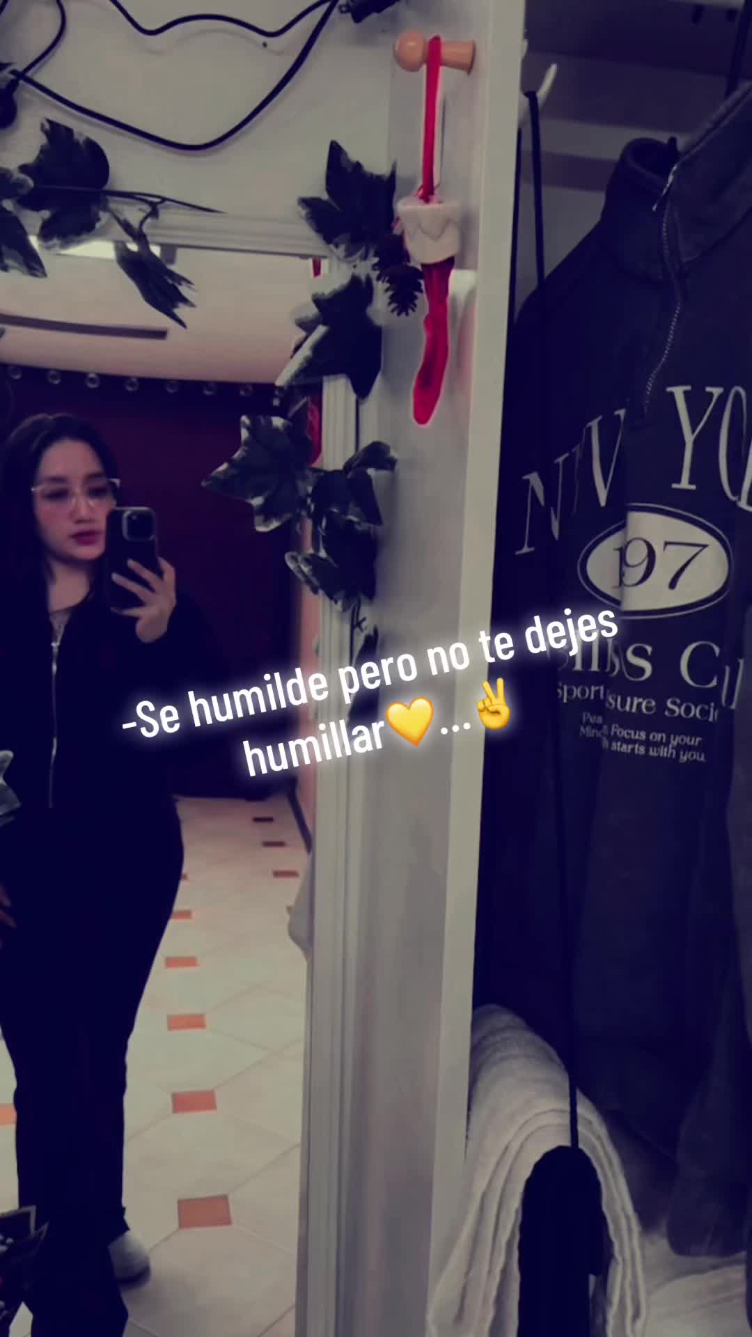 @ℳᥫ᭡✨