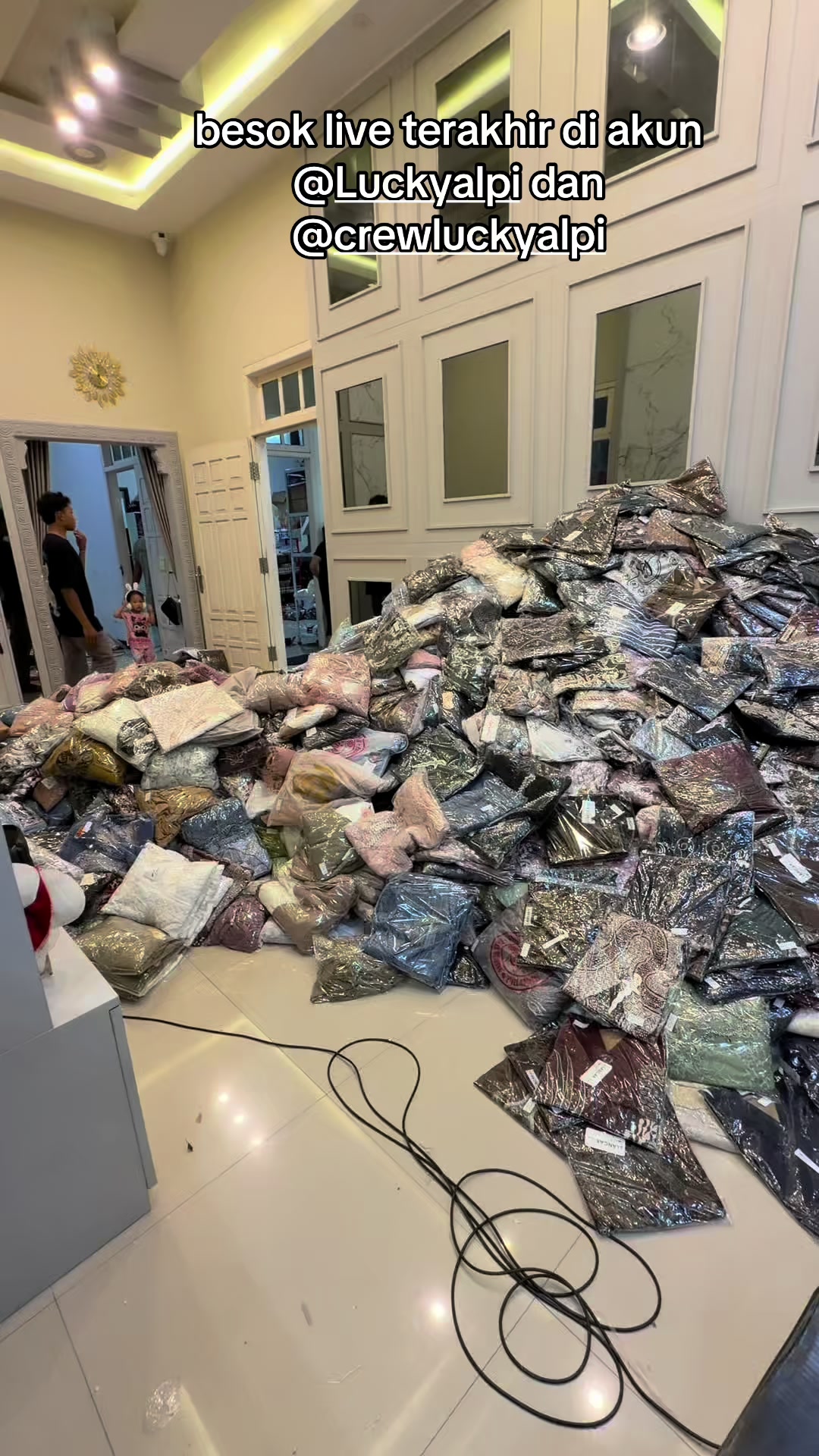 @Luckyalpi