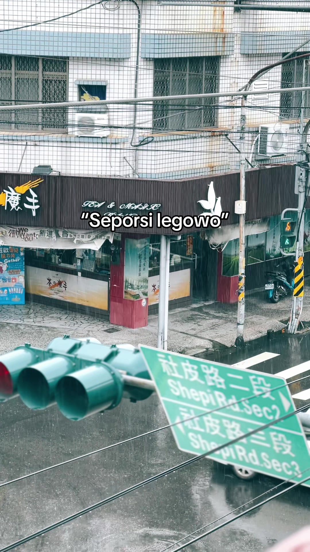 @𝓡