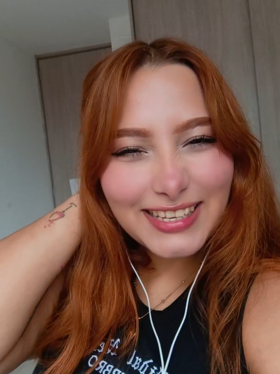 @Yennifer López