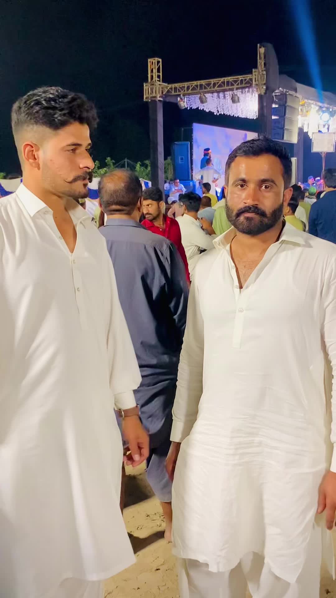 @اصغر راجپوت 🦁🔥