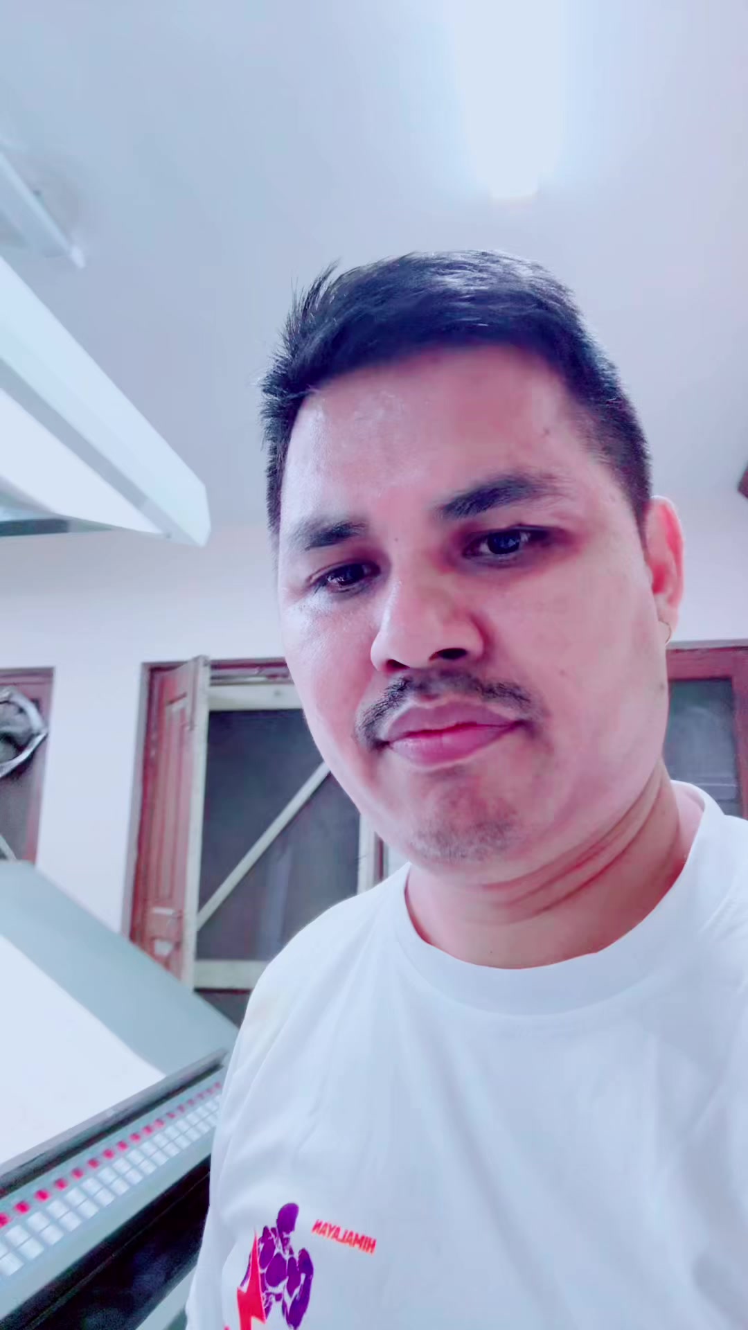 @मेरो हिरो राज🇳🇵