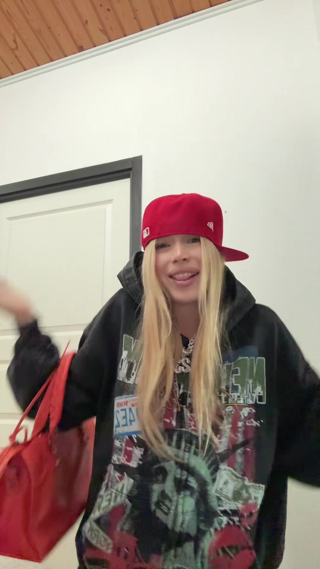 @lizzitak
