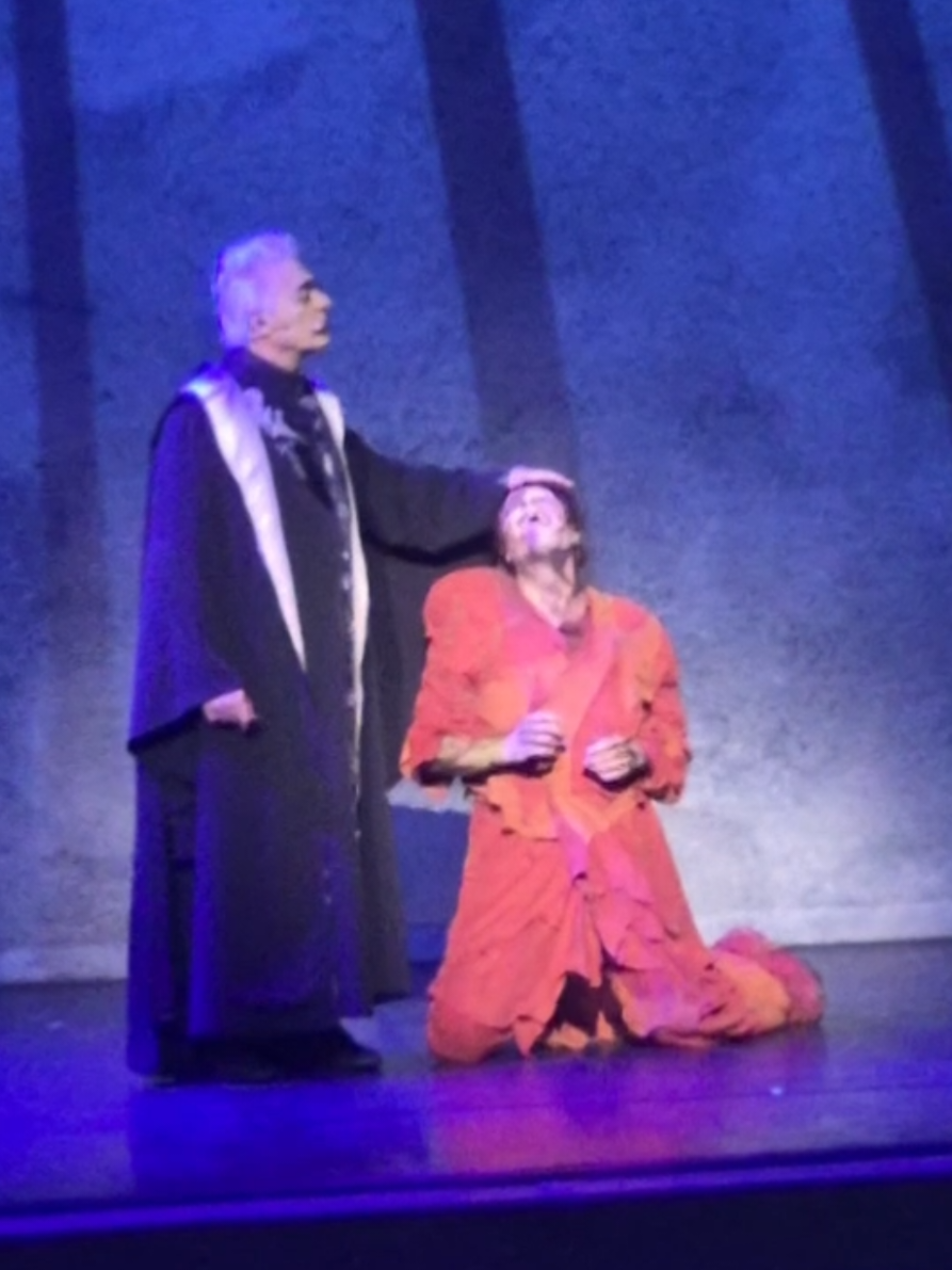 @Real Claude Frollo 👹