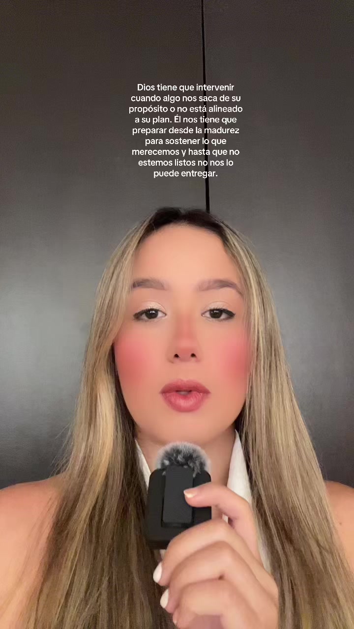 @Daniela⭐️