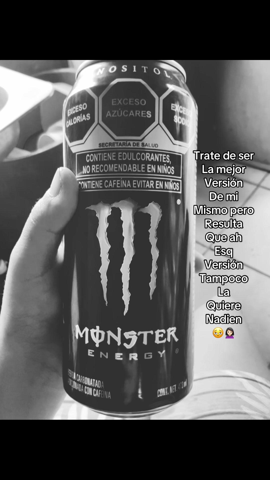 @🦦