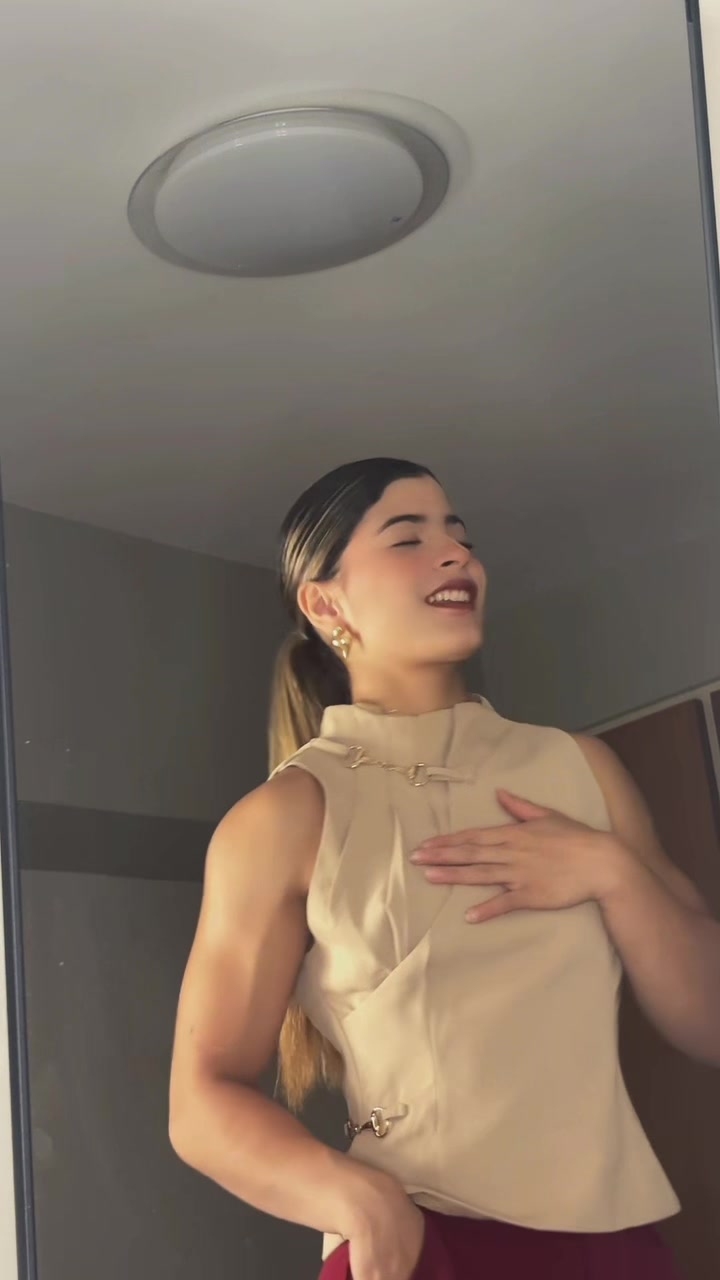 @Alejandra Urbano739