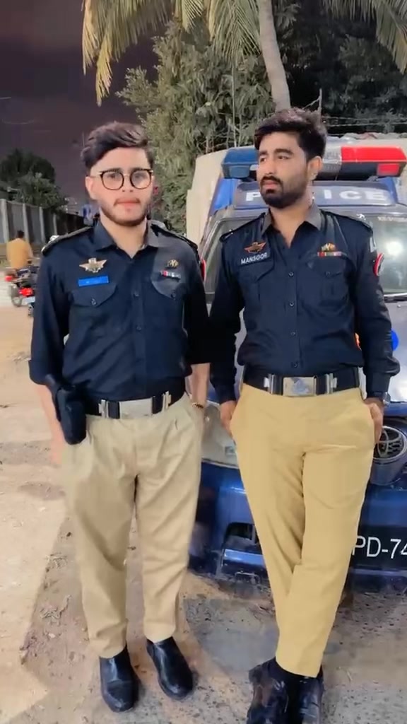@Police Officer 🚨👮♂️🚔