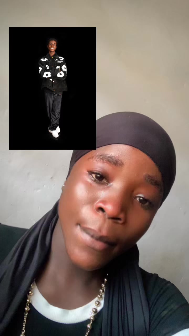 @She&rsquo;s-&bull;🌸🤍~~&bull;Nana Yhaa🖤🤍