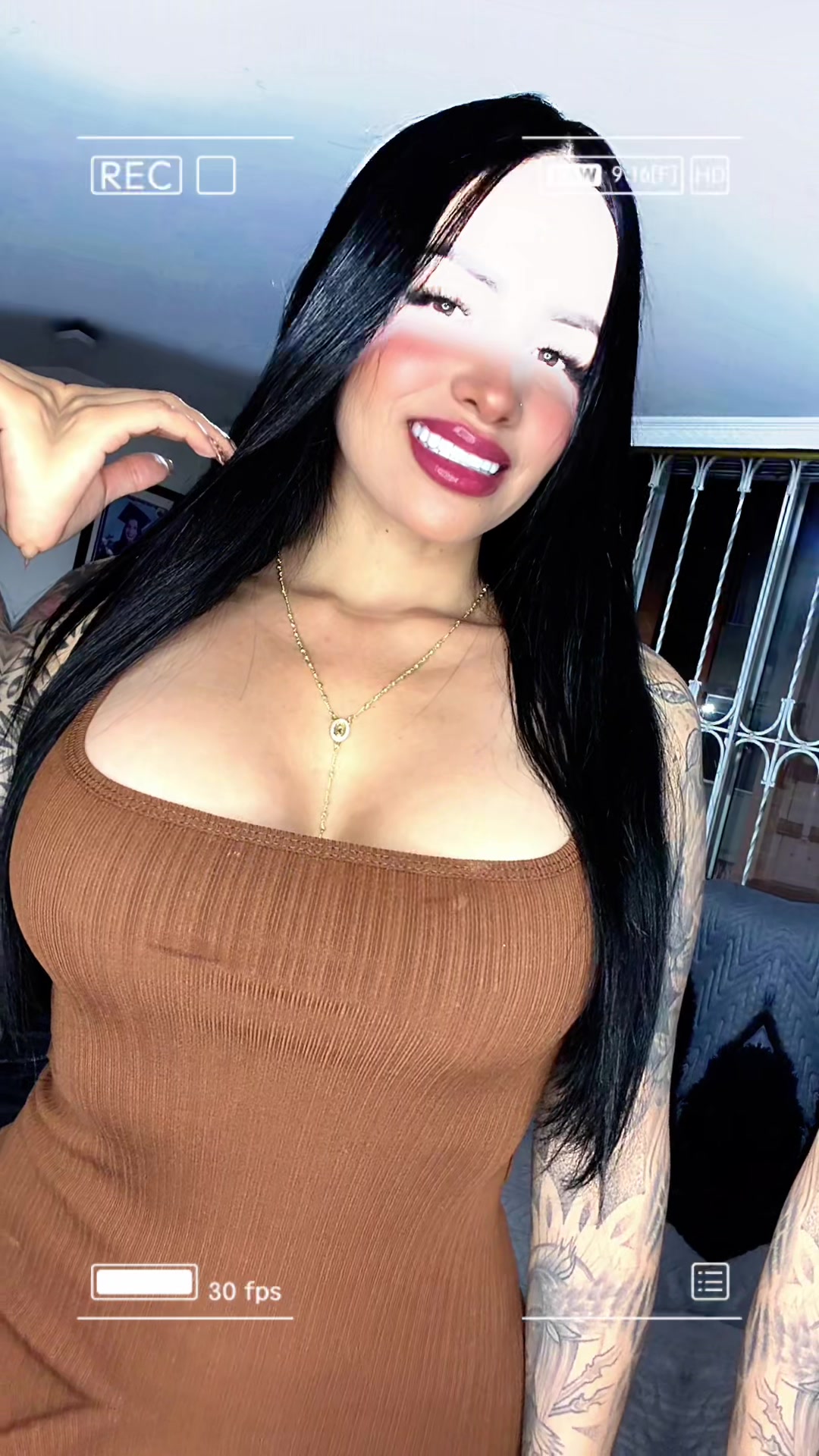 @Alexandra Santafe 👑te sigue