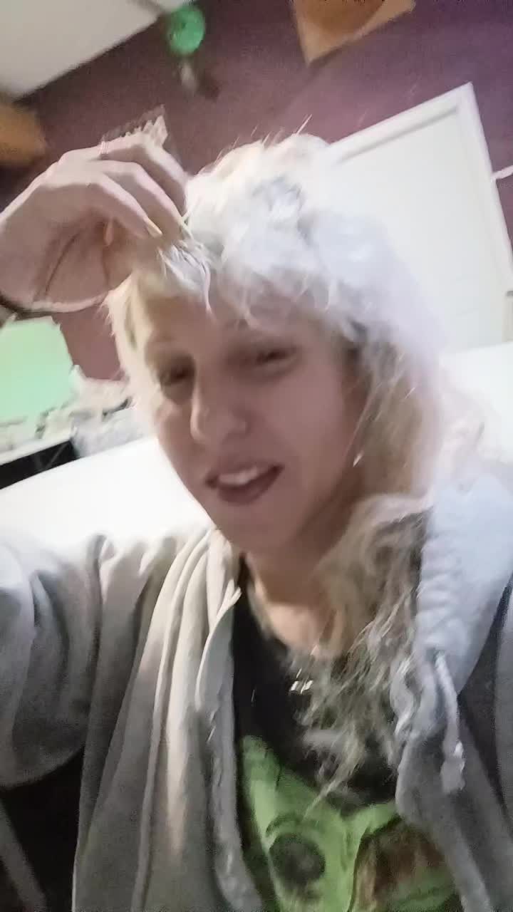 @Hayley