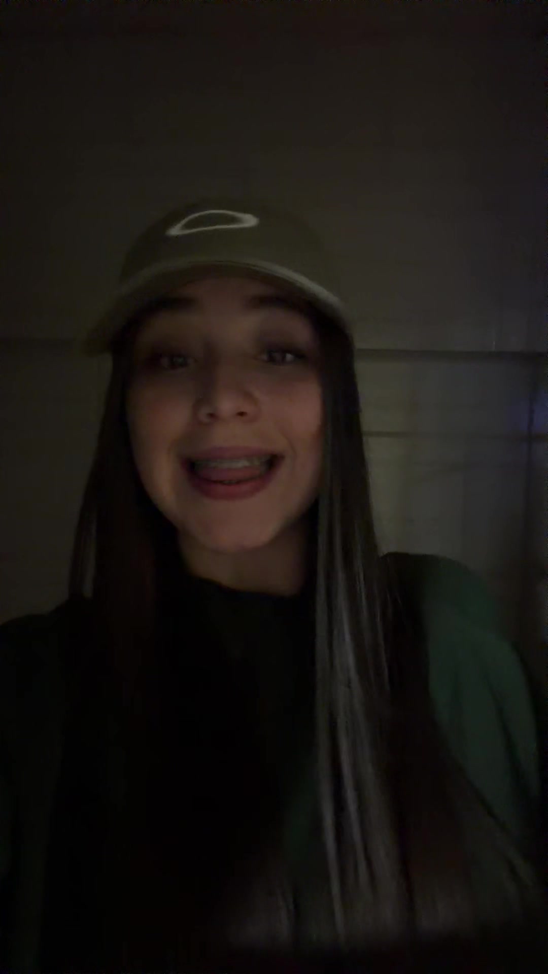 @Abysico