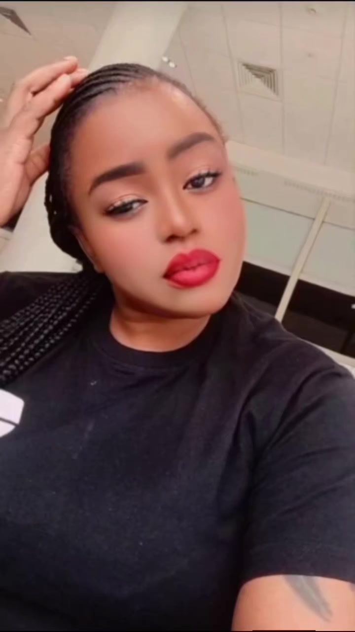 @Ess_goddess
