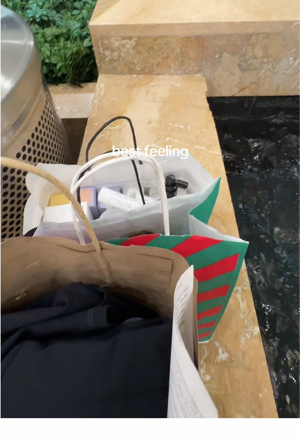 @lluxbux
