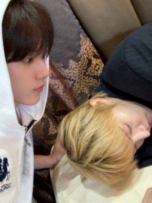 @CLOSE YOUR EYES