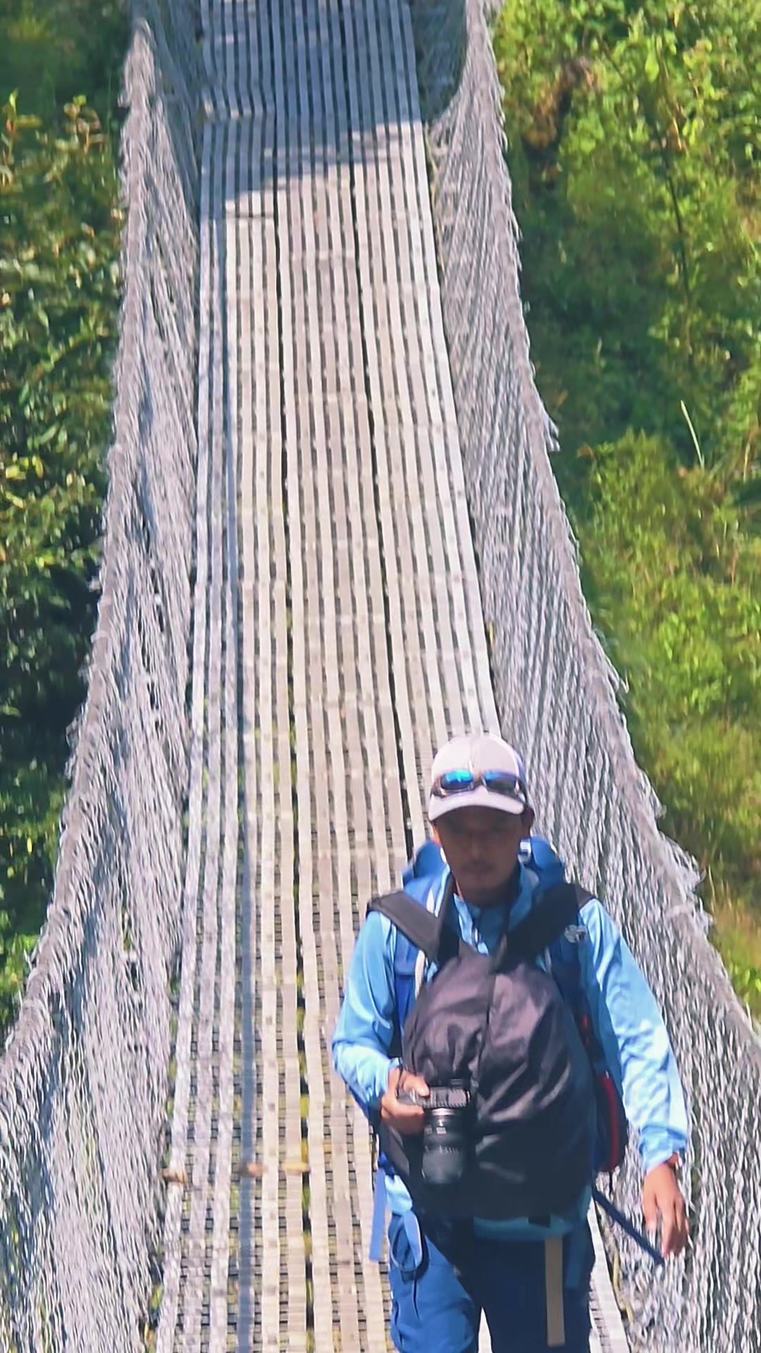 @थिँयाल 🌿