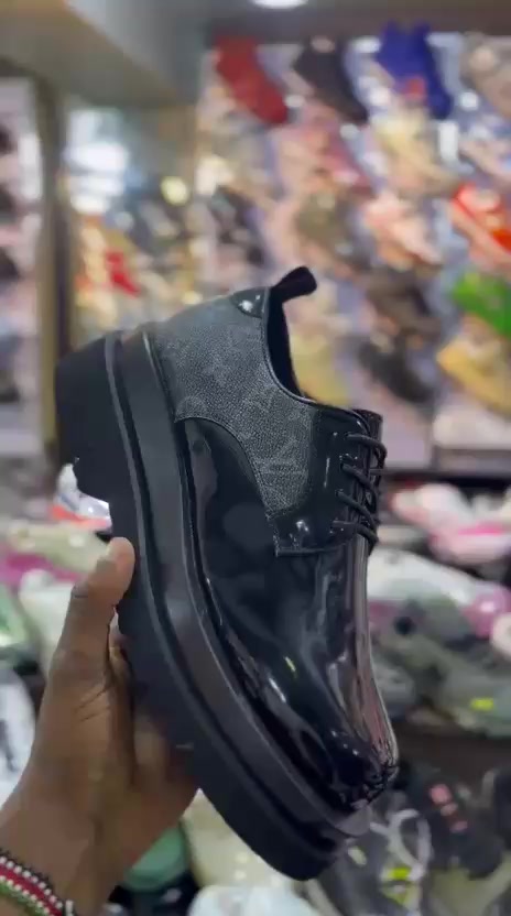 @Mr Shoe Hub Cleveton Powers