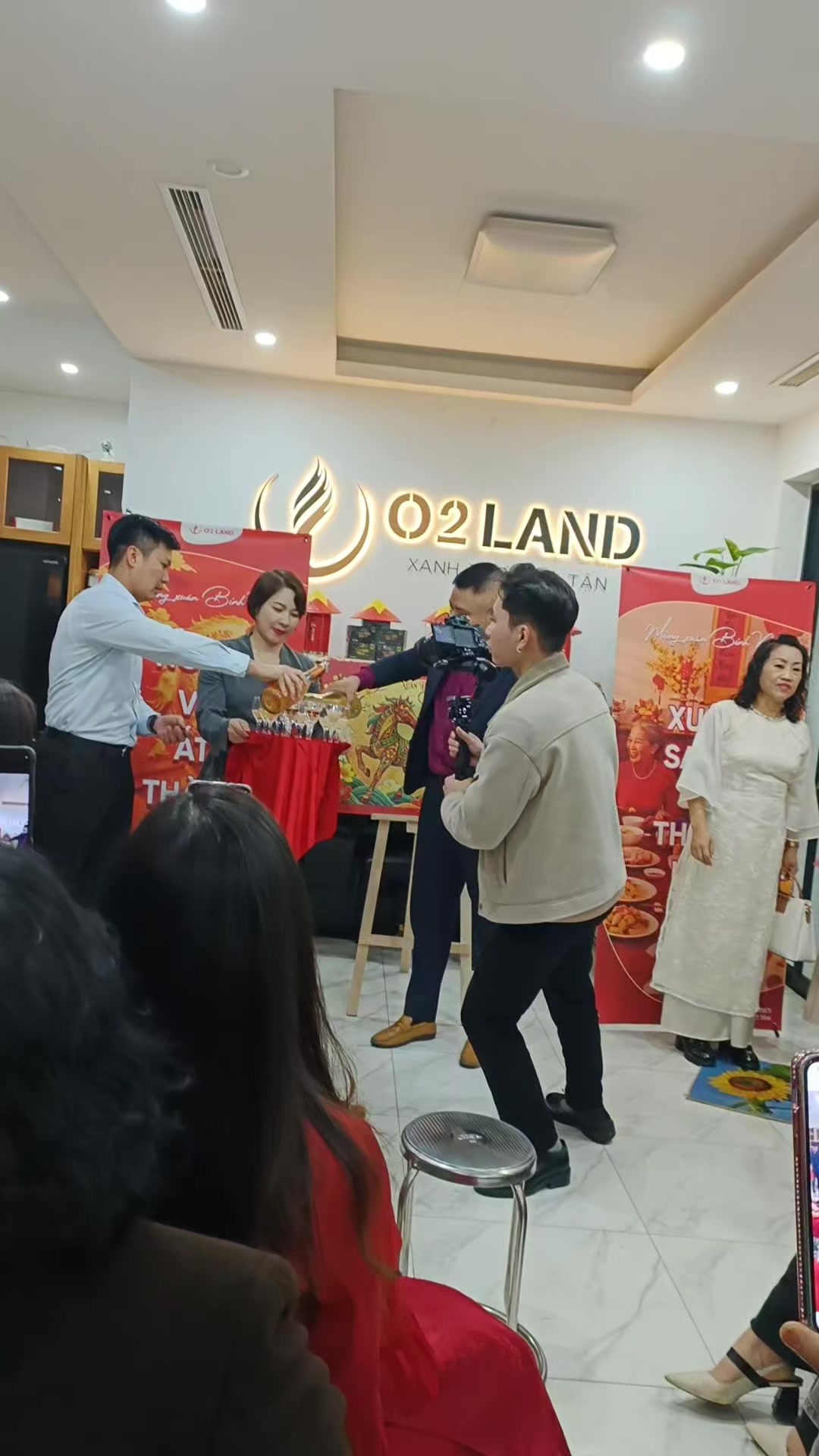 @Cao H&ugrave;ng Anh