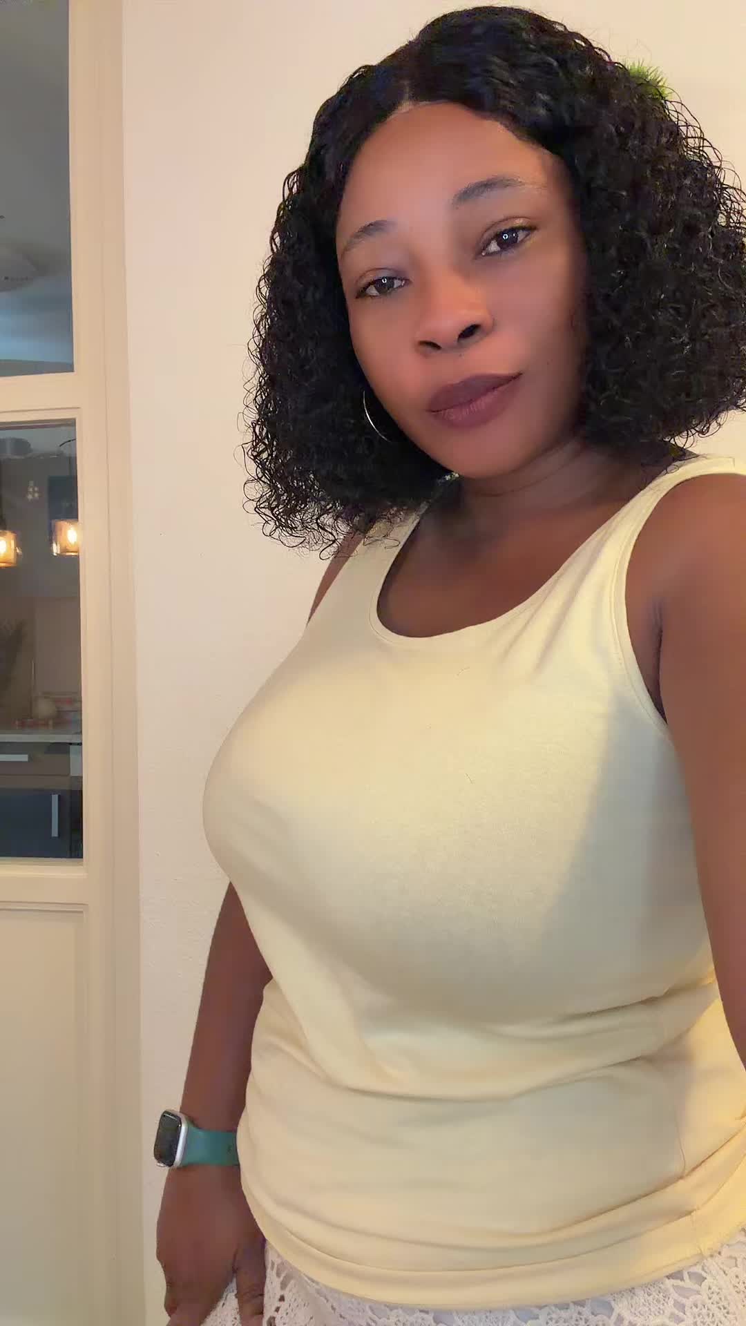 @AbynaAnita