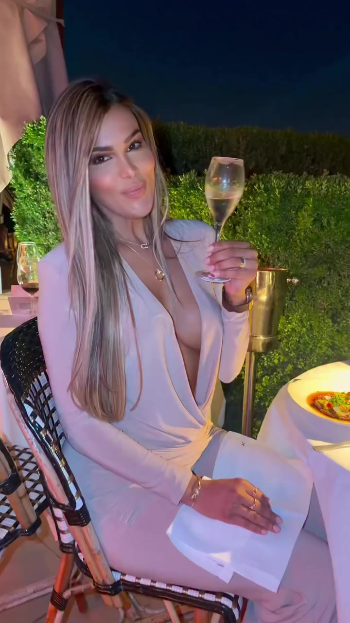 @Caroline aquino001
