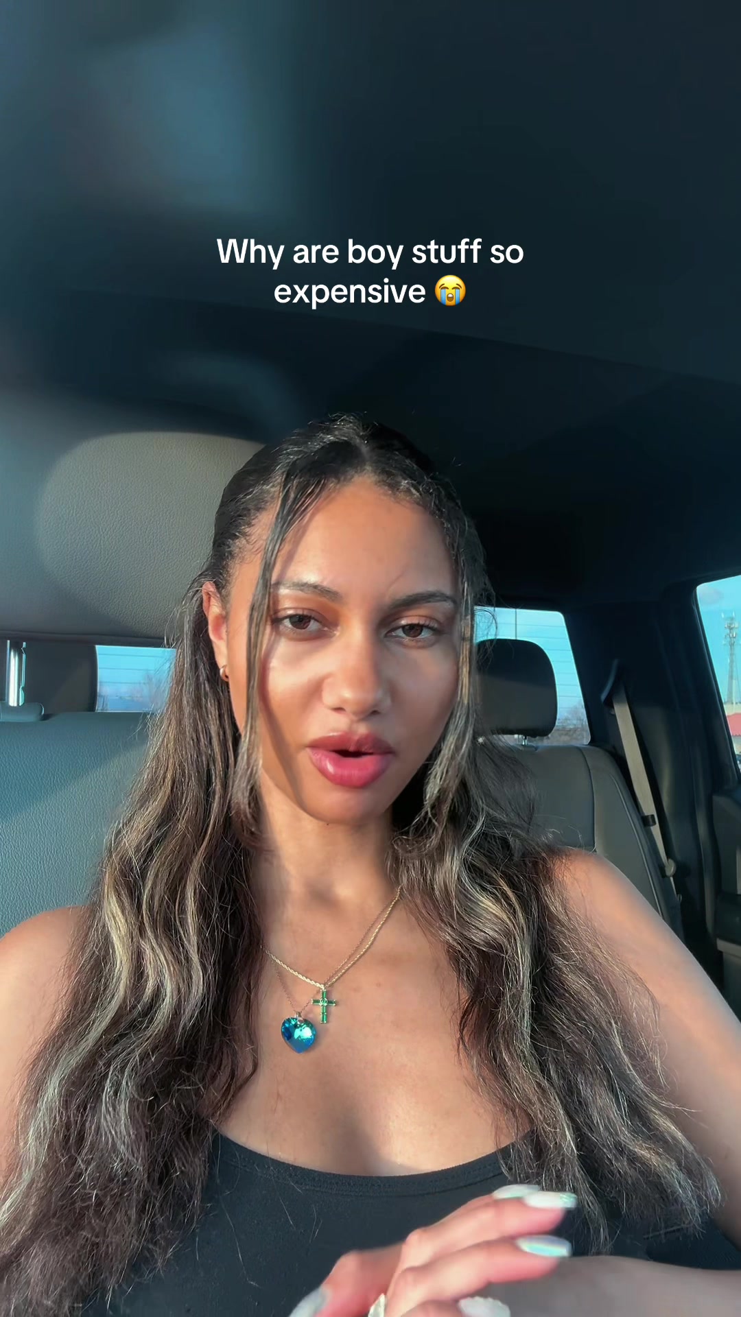 @lola_vivar
