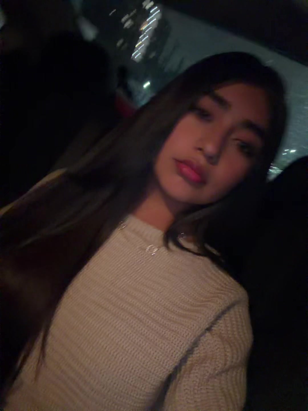 @Lauu_dzz
