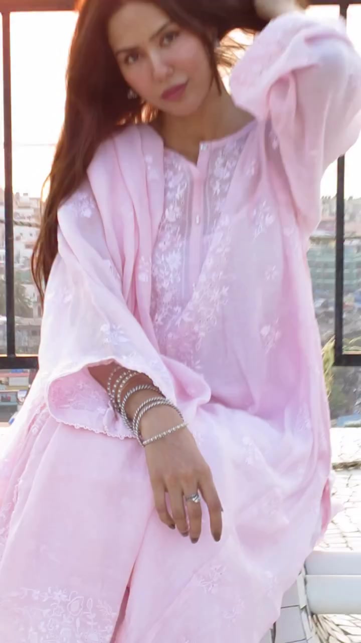 @sonam bajwa official ✅