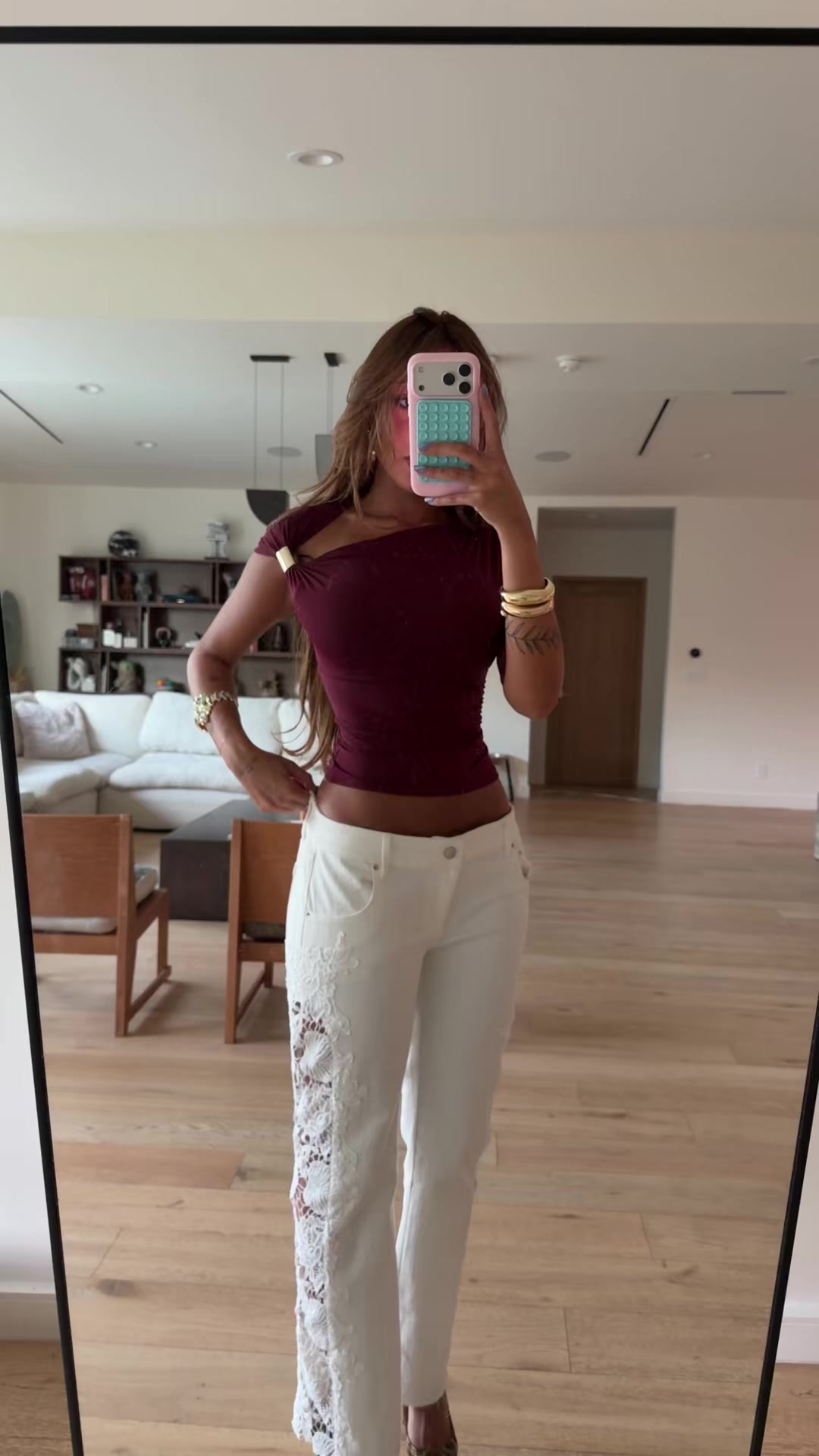 @gabriela moura